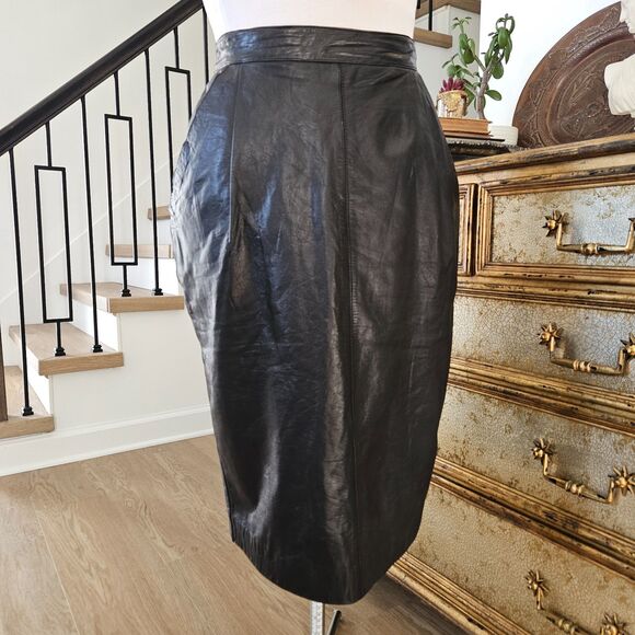 SYNERGY Black Genuine Leather Midi Pencil Skirt Classic Vintage Womens Size 12 - Picture 1 of 16